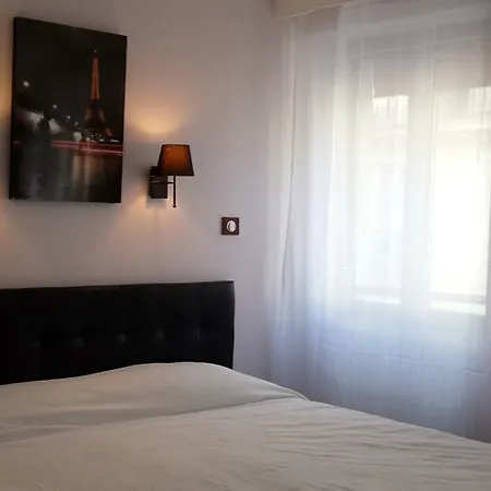 Hotel Monceau 3*
