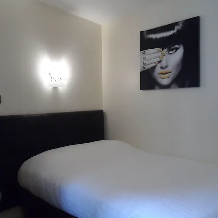 Monceau Hotel
