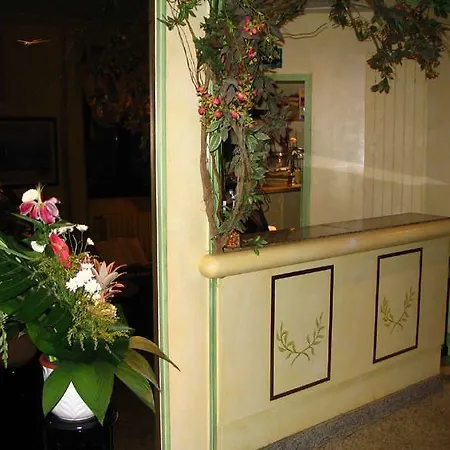 Monceau Hotel Parigi