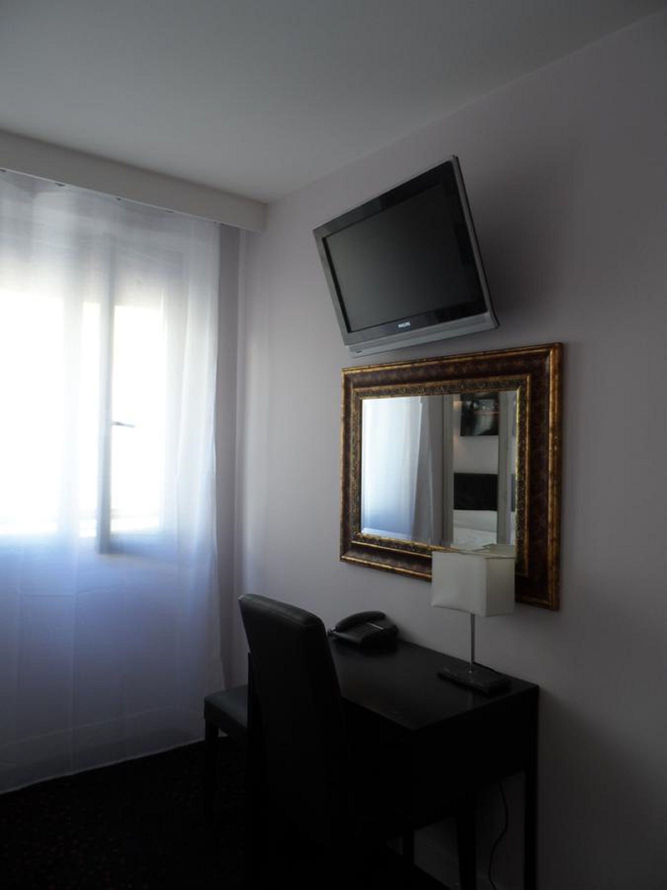 Hotel Monceau Parigi