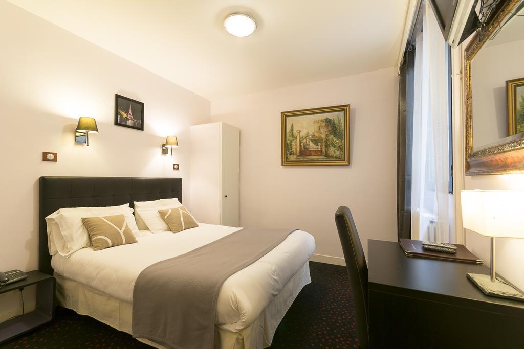 Hotel Monceau 3*