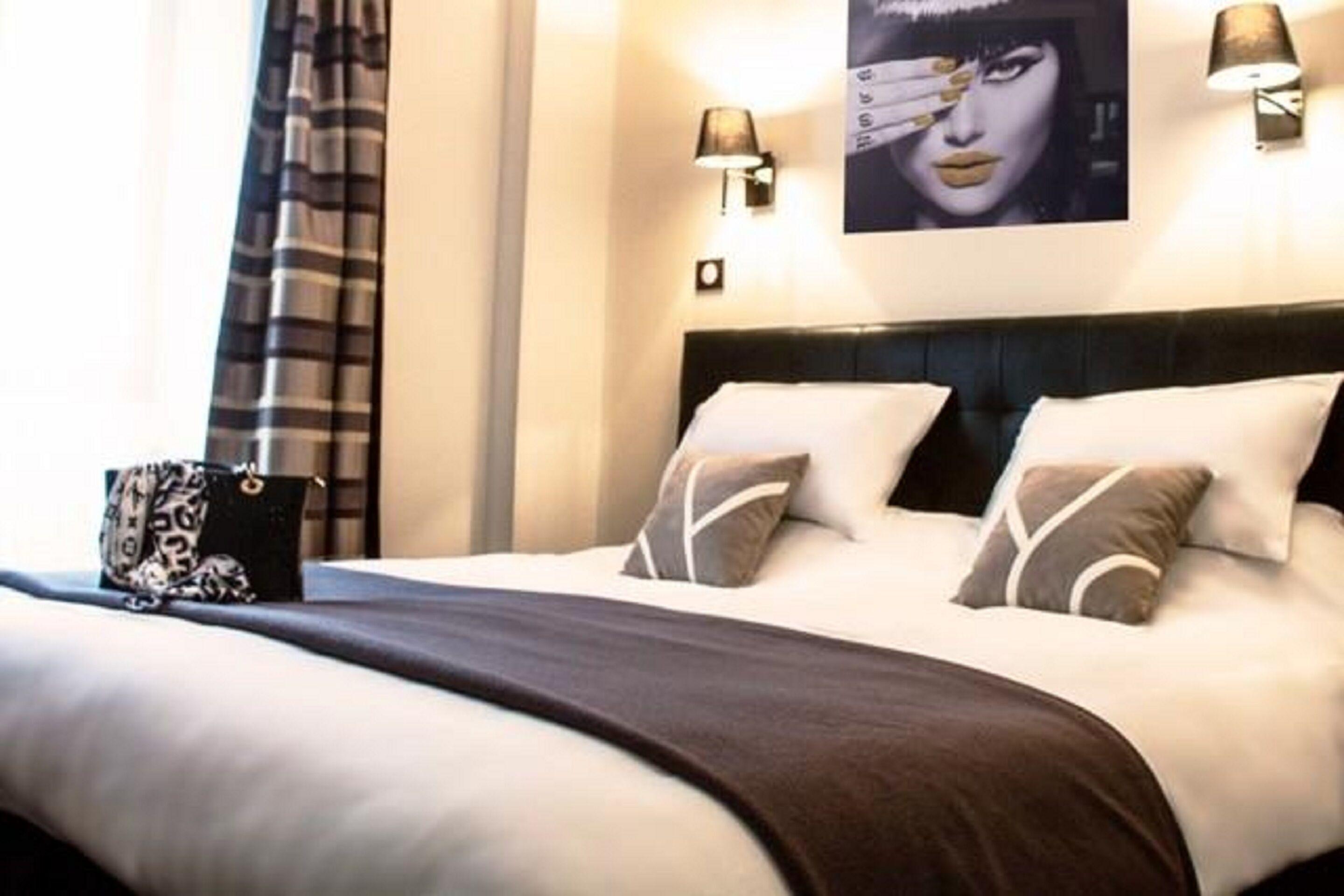 Hotel Monceau Paris